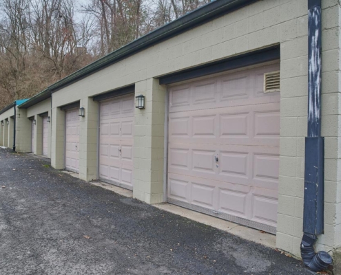 St. Clair Woods Apartments Storage and Garage Details